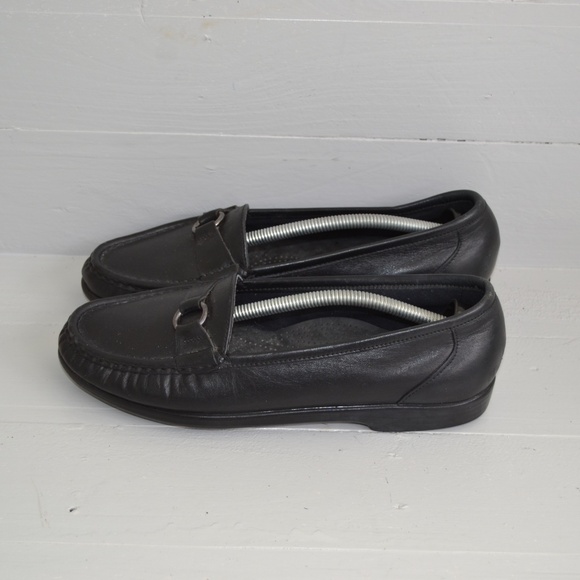 SAS Black Loafers Women's 8.5 M Jewel Ring Slip On Business Casual Shoes - Picture 1 of 7